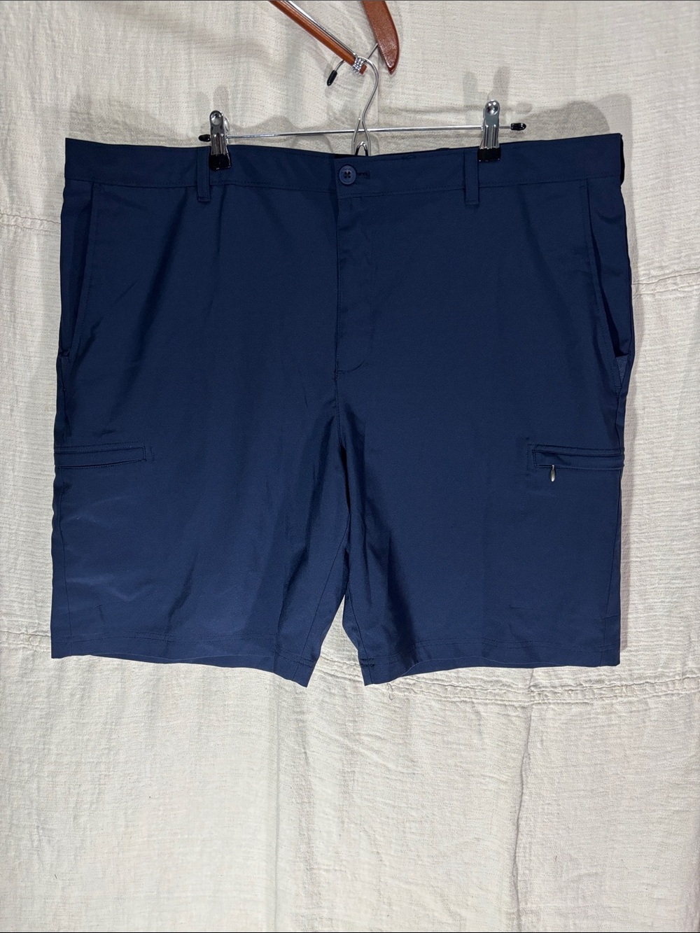 Izod Golf SwingFlex Navy Blue Cargo Shorts Mens Size 44 Stretch EUC